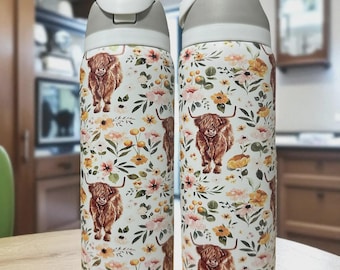 32oz Highland Cow Water Bottle | 24oz | 40oz| 30oz cup|Farm Animal Drinkware |Custom Cow Print Bottle |Gift for Cow Lovers & Farmhouse Style