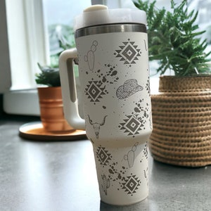 Western 40 ounce tumbler|Western tumbler|Cowgirl tumbler|Aztec tumbler|White tumbler|White 40 ounce tumbler|White tumbler with handle|40 oz