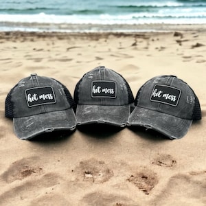 Girls trip hat|Girls trip must|Hat for girls on vacation|Vacation hat|Personalized girls hat|Hat for girls trip|Girls trip matching hat|