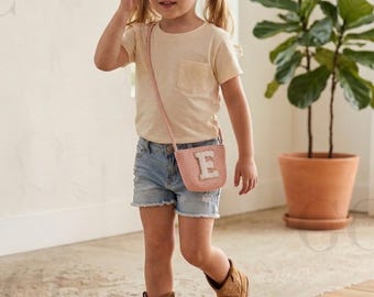 女の子向け名入れ麦わらバッグ – 幼児用フラワーガールバッグ、イニシャル入り子供用アクセサリー