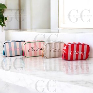 Custom Makeup Bag Personalised Bridesmaid Gift Bridal Shower Gift Travel Toiletry Bag Custom Cosmetic Bag Bride Makeup Bag Wedding Gift Idea