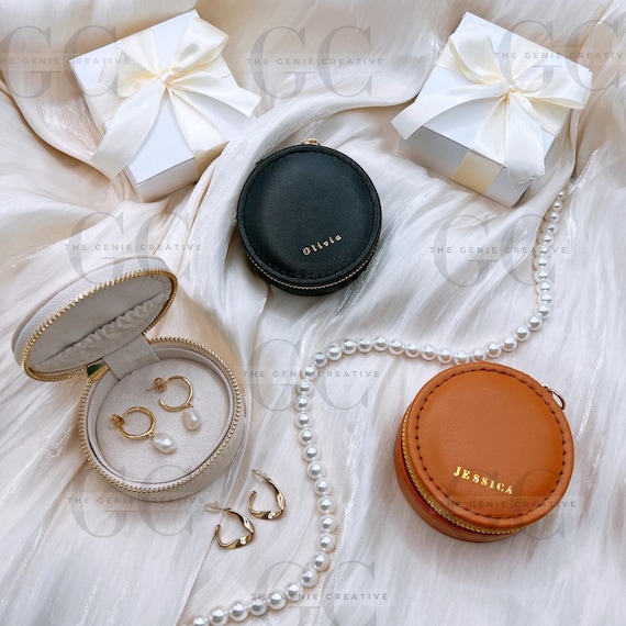 Personalized Leather Jewelry Case Round Jewelry Organizer Custom Travel Jewelry Case Gift For Bridesmaid Gift Idea Christmas Jewelry Box