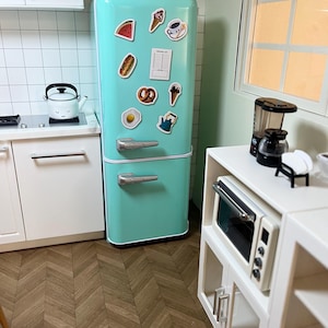 Zuru Mini Brands Mini Minis Fill the Fridge - Choose What You Want - Dollhouse Miniatures - Food Miniatures, Miniatures for Dioramas