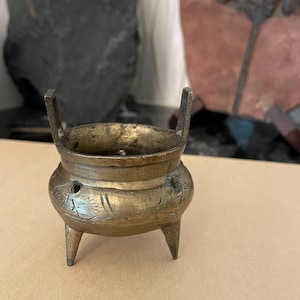 Vintage Chinese Xuande Brass Incense Burner