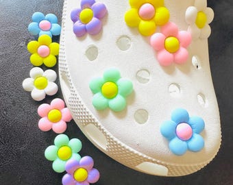 Pastel Daisy Shoe Charms: Easter Basket Stuffers