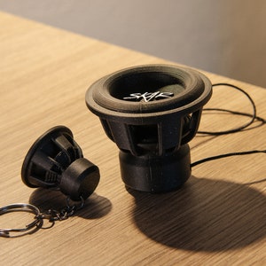 SKAR AUDIO - Porte-clés subwoofer / Support pour rétroviseur imprimé en 3D