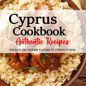 Puede incluir: Primer plano de un cuenco marrón lleno de trigo bulgur y una salsa roja con carne. El texto "Cyprus Cookbook Authentic Recipes" está en la parte superior del cuenco. El texto "THE RICH AND DIVERSE FLAVORS OF CYPRIOT CUISINE" está debajo del cuenco. El texto "ANDRI K. PAVLOU" está en la parte inferior de la imagen.