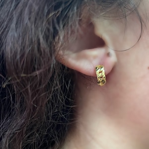 Curb Huggie Earrings | Gold Plated | Affordable Jewelry | Silver | Minimalist Style | Perfect Gift for Her | Curb Chain | Under 100| On Sale