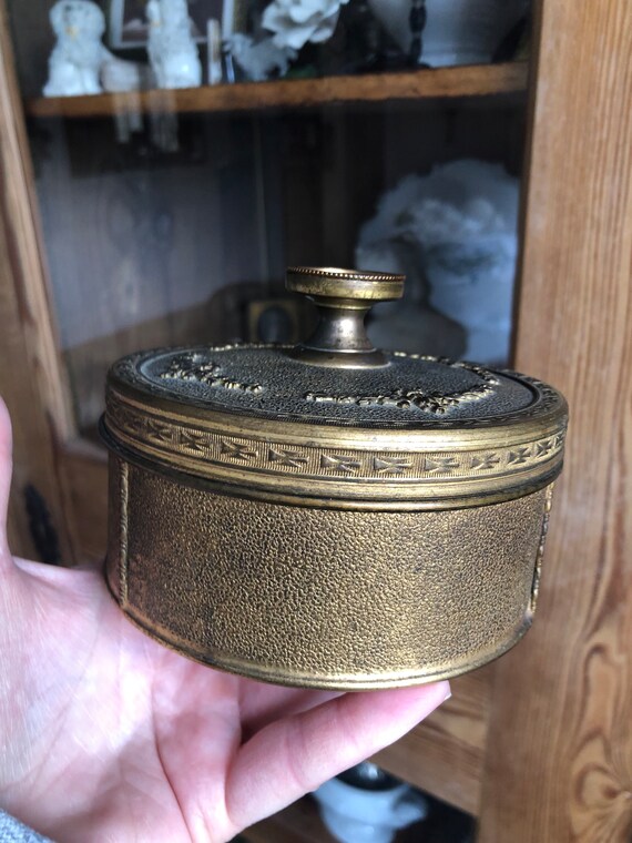 Antique French Ormolu Gilt Powder Box With Exquis… - image 5