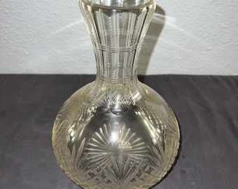 Vacker vintage vas i klarkristallglas