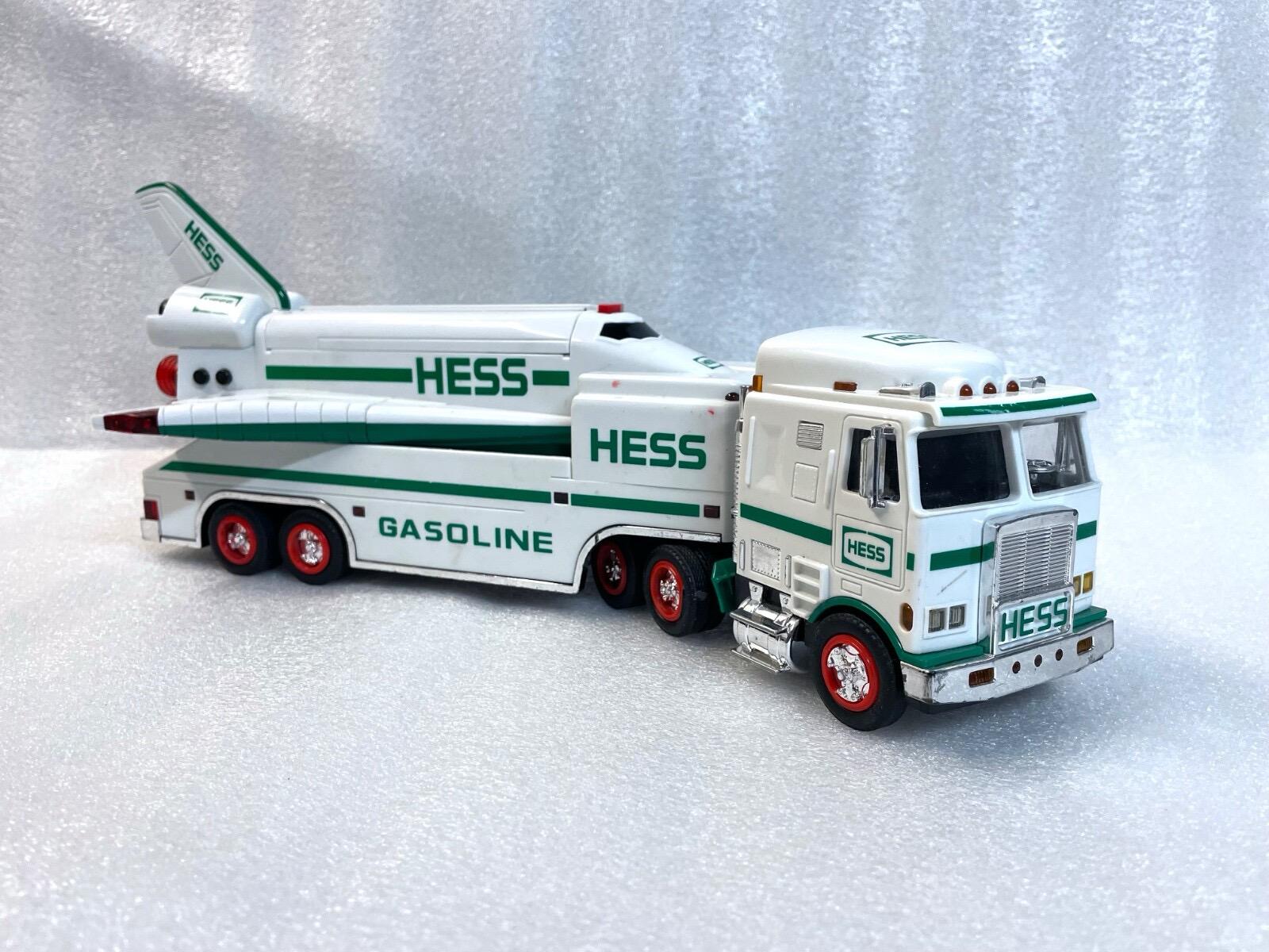 HESS 1996 ガソリン ミニカー 模型 アンティーク   アメリカ HESS 1996 ガソリン ミニカー 模型 アンティーク アメリカ（1996