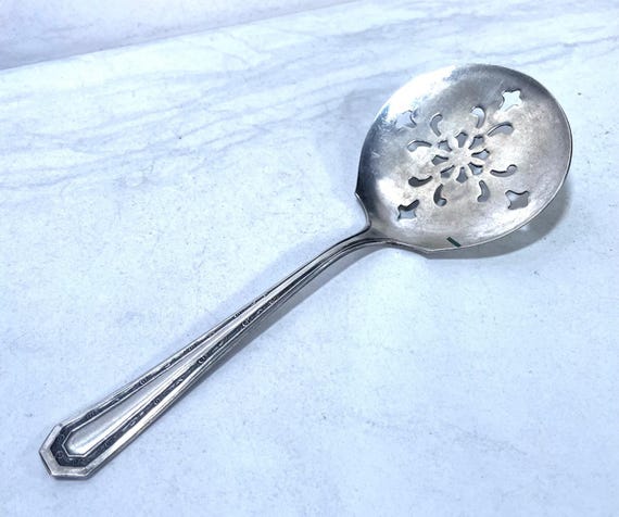 Vintage Art Deco National Silver Co Silver Plate Tomato Server Pierced Spoon