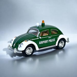 GREENLIGHT COLLECTIBLES - FORD Crown Victoria Police California- MacGyver - 1/43