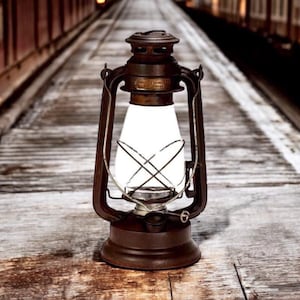 Vintage Metal Railroad Lantern: Southern Pacific RR, Los Angeles Style