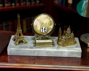 Vintage Franse eeuwigdurende bureaukalender met marmeren voet, Eiffeltoren, Sacré-Coeur, Parijs