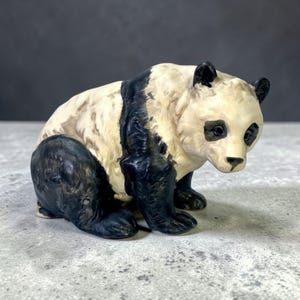 Vintage UCTCI Japan Panda Bär Figurine Porzellan Bisquit handbemalt 13 cm