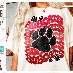 Vintage Red Bobcats PNG, Camisa del día del juego de la mascota Wavy Groovy, Sublimación del equipo deportivo de Paws College, Transferencia DTF Retro Bobcats, Serigrafía