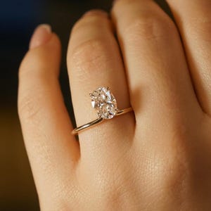 2 CT Oval Cut Moissanite Engagement Ring Wedding Ring Promise Ring For her Anniversary Ring Gift For Her Bridal Ring Solitaire Ring
