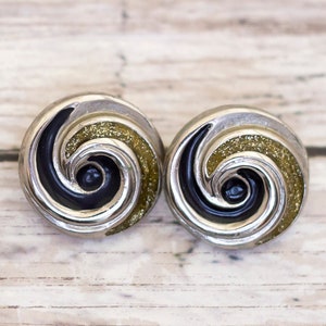 Vintage Elegant Spiral Twirl Silver Tone Stud Earrings - CB8