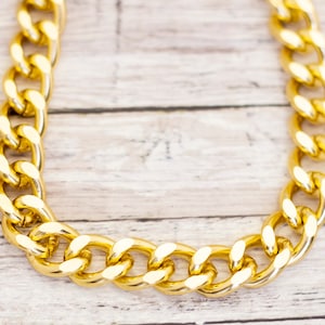 Vintage Bulky Curb Style Chains Gold Tone Choker Necklace 15 inch - CB15