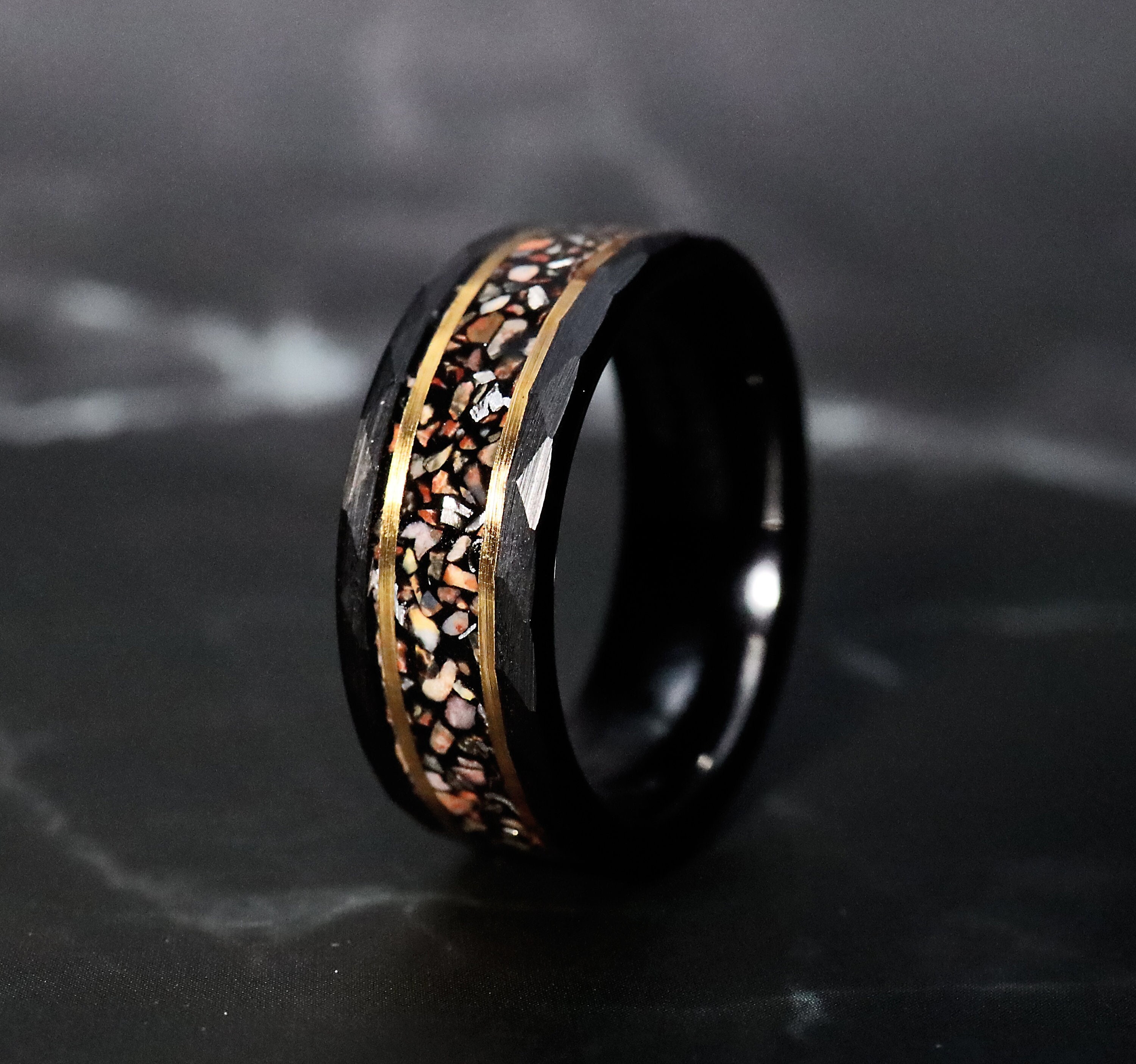 Hammered Dinosaur Bone Ring, Meteorite Ring, Wedding Gold Groove Wedding Ring, Black Hammered Ring, Gold Polished Groove, Dino Bone Ring