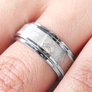 Meteorite Ring, Silver Tungsten Meteorite Ring, Unique Wedding Band, Authentic Muonionalusta  Meteorite Ring, Polished Step Edge - 8mm Width