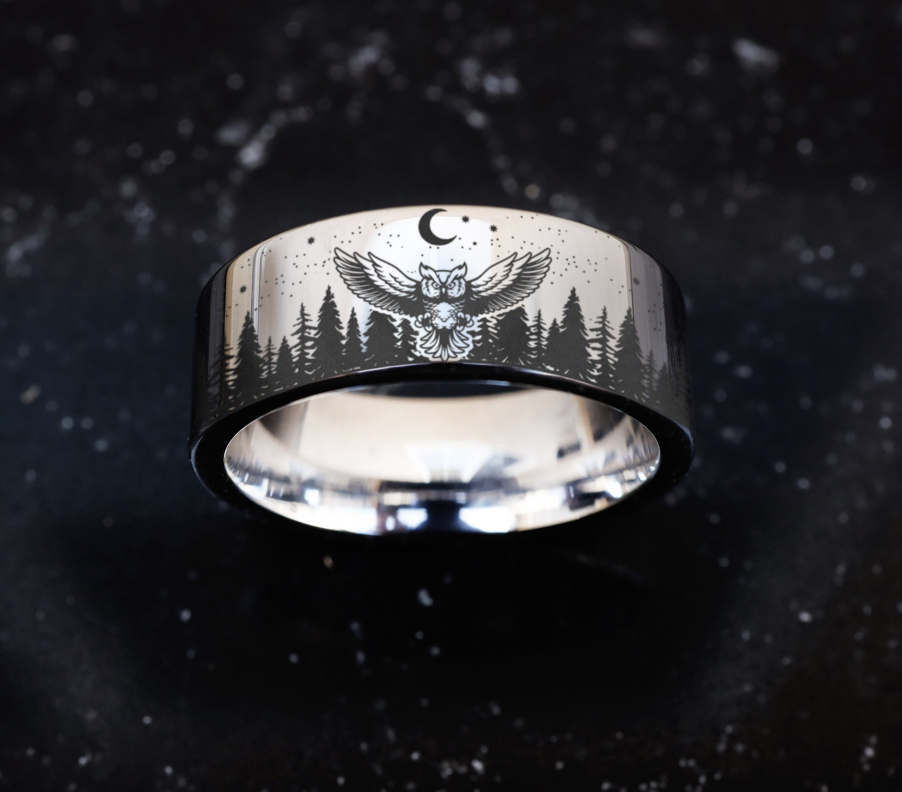 Owl Wedding Ring, Winged Owl Ring, Flying Owl In The Forest Ring, Treeline Wedding Band, Forest Anim