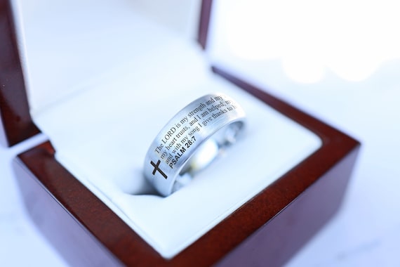 Anillo significado espiritual biblico sale
