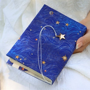 Adjustable book cover, Fabric book cover, Reusable book cover, Handmade book case, Paperback book cover, Book protector