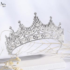 Bridal Pearl Silver Tiara Crystal Crown Crystal Tiara Princess Hair Piece Wedding Tiara Wedding Crystal Bridal Headband Sweet 16 Tiara Gift