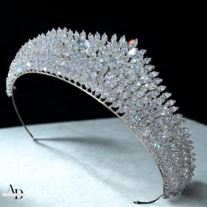 Diamond Bridal Luxury Tiara, Crystal Cz Hair Piece, Bridal Hair Crown, Diamond Hair Accessory, Bride wedding Tiara, Silver Tiara Crown gift