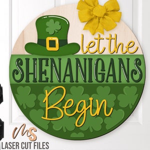 Colgador de puerta del Día de San Patricio (Svg) - ¡Que empiece la fiesta! - Letrero de bienvenida de San Patricio (Svg) - Trébol (Svg) - Archivos cortados con láser - Glowforge Cricut