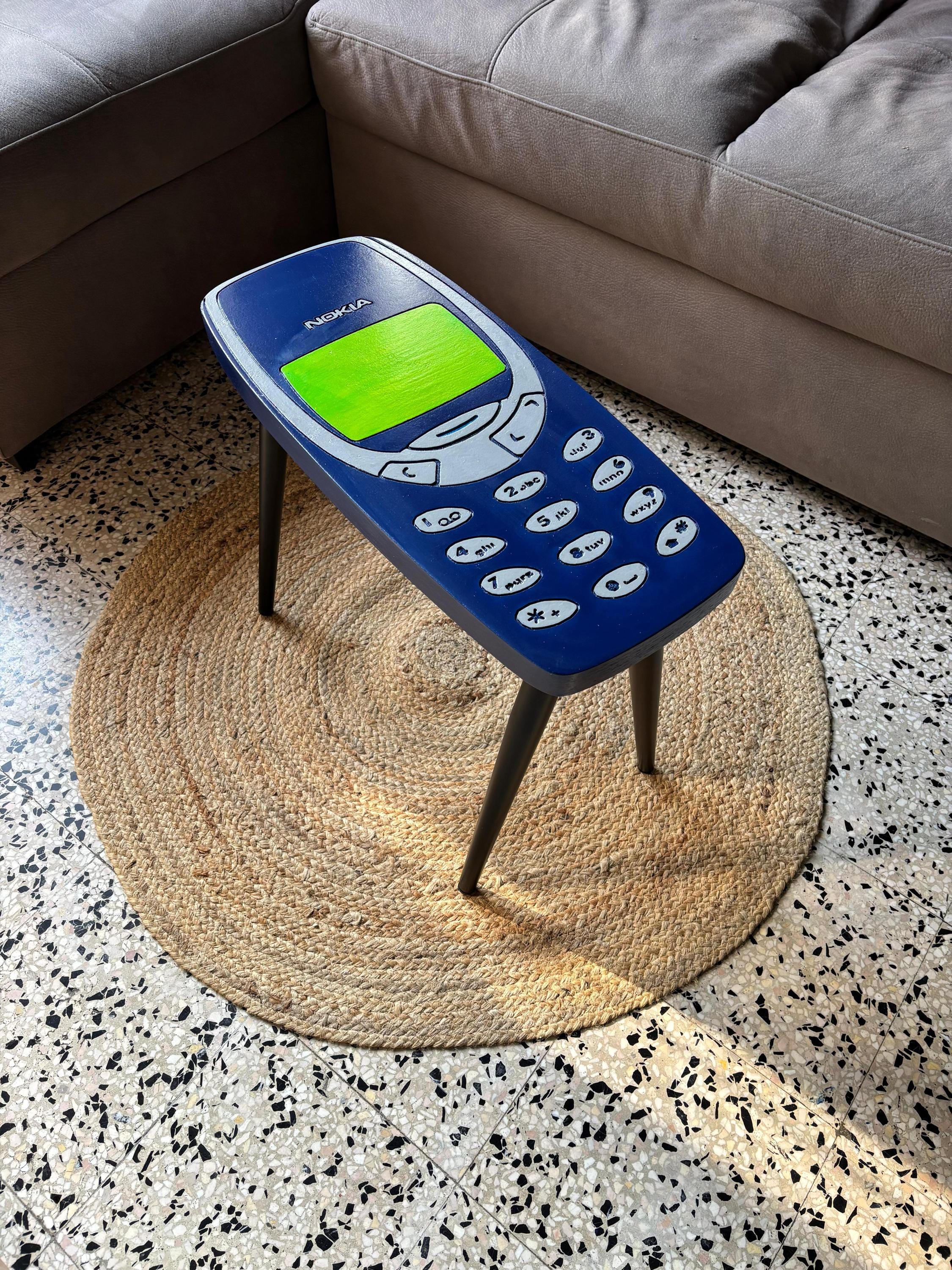Tavolino/sgabello Nokia 3310