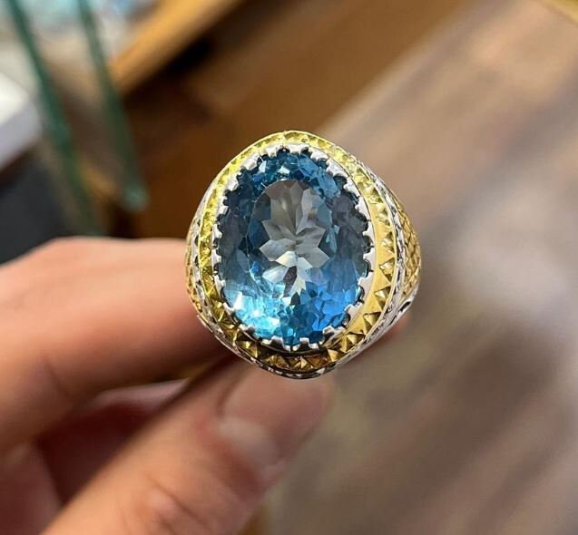 20カラットの天然ビッグブルートパーズスターリングシルバー925