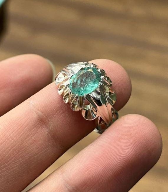 2カラットの天然オーバルカットエメラルドスターリングシルバー925 