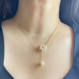 Sierlijke zoetwaterparel bloem ketting, verstelbare lengte, natuurlijke parel choker, elegante daisy ketting, bruidsmeisjes cadeau, bruiloft sieraden