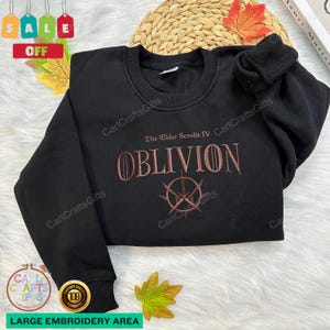 Vintage Oblivion Embroidered Sweatshirt – Elder Scrolls RPG Hoodie – Retro Fantasy Gaming Crewneck – Gamer Gift