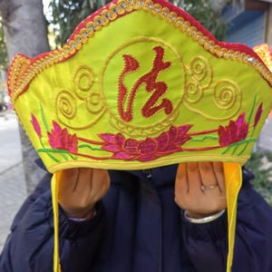Nepal Buddhist Ritual Crown Hat Tibet Sitting Buddha Cap, Sakyamuni Shakya Mani Buddha Vajra hat cap Buddhist Monk cap Costume Shaolin kk197
