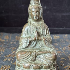Copper Guan Yin Bodhisattva Statue Goddess of Compassion  Healing Meditating Sculpture Eastern Enlightenment Buddhism meditation  amulet 685