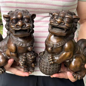 Pair Asian Copper Evil Fu Foo Dog Lion Statue,Old Antiques Chinese Bronze Fu Foo Dog Guardian Lion Statues,FengShui wealth Opening Gift G256