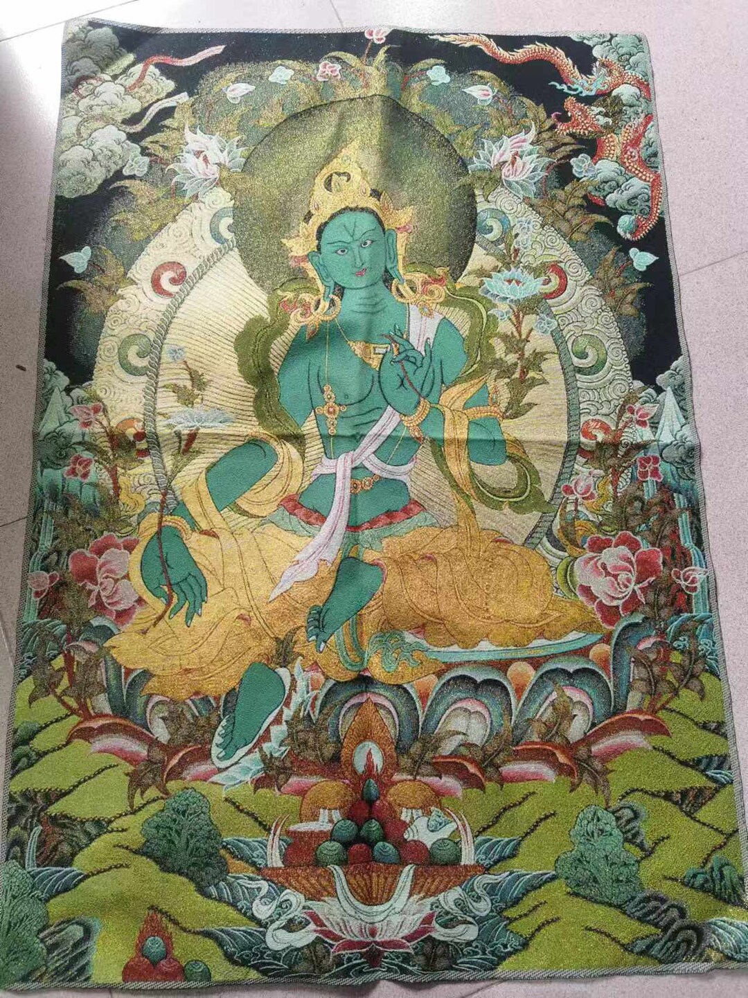 チベット仏教布シルクタンカ絵画、タンカ手描きネパール仏曼荼羅壁装飾