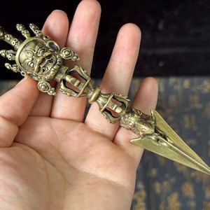 Handgemaakte koperen Vajra Phurba stamper, Boeddha Vajra handwerkcollectie, decoratie, Tibetaans Dorje boeddhisme Mahakala amulet, exorcisme amulet.