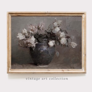 Póster vintage de pintura al óleo de rosas blancas en jarrón, impresión de bodegón con flores botánicas antiguas, arte mural digital rústico europeo imprimible