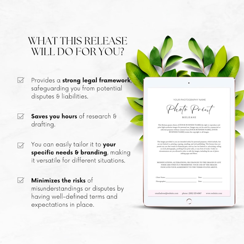 Pode incluir: Um tablet branco com um fundo de folhas verdes. O tablet exibe um formul&aacute;rio de libera&ccedil;&atilde;o de fotos com o texto "Photo Print Release" e uma lista de benef&iacute;cios para usar o formul&aacute;rio. Os benef&iacute;cios incluem fornecer uma estrutura legal s&oacute;lida, economizar tempo, adaptar o formul&aacute;rio &agrave;s necessidades espec&iacute;ficas e minimizar os riscos.