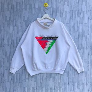 Vintage Ski New Zealand Sweatshirt Big Logo Spellout Jumper Pullover