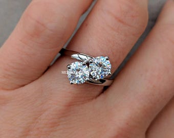 Sterling Silver 2Ct Moissanite Bypass Ring: Elegant Wedding Band