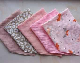 Lot de 5 bavoirs en mousseline. Bavoirs bandana. Bavoirs pour fille. Bavoirs en coton. Cadeau pour fille