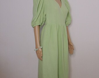 Long wrap dress in muslin cotton quality, summer dress with short sleeves and V-neck, casual dress