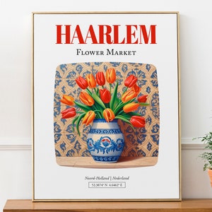 Mercado de flores de Haarlem (Noord-Holland, Nederland), ramo de tulipanes en jarrón de mayólica, póster impreso sobre pared