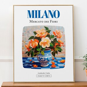Milano (Lombardia, Italia) Mercato dei Fiori, ramo de camelia en jarrón de mayólica, póster impreso sobre pared